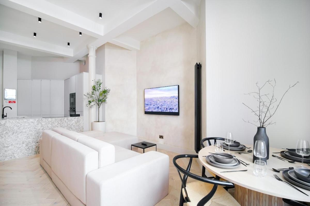 Japandi By The Heim Residences Manchester Bagian luar foto